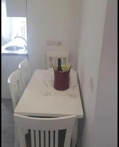 Mimoza Appartament Golem