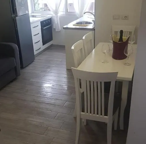 Mimoza Appartament Apartman