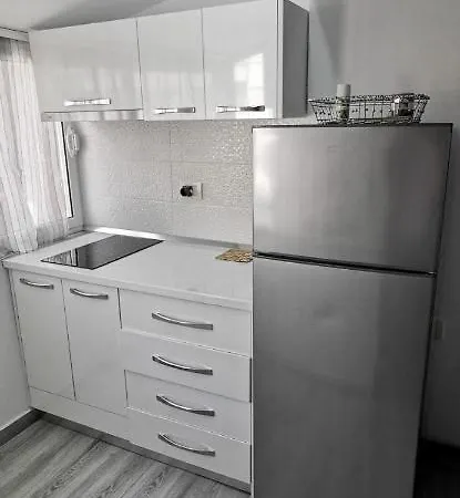 Mimoza Appartament Apartamento Golem (Tirana)