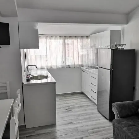 Mimoza Appartament Lägenhet Golem (Tirana)