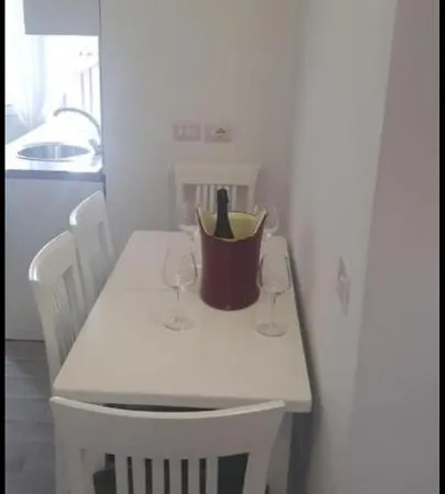 Mimoza Appartament Golem