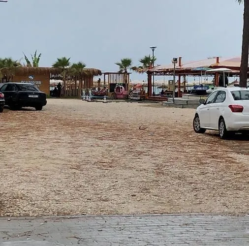 アパート Mimoza Appartament ゴーレム