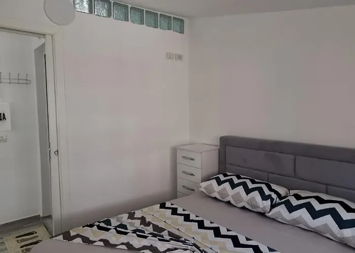 Mimoza Appartament Apartament