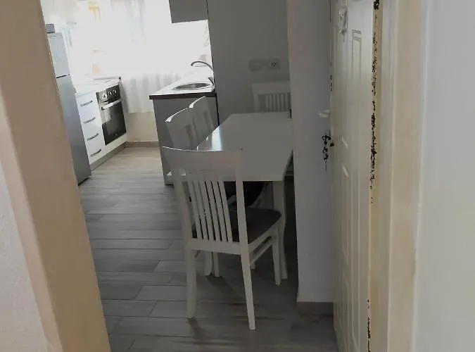 Apartamento Mimoza Appartament *