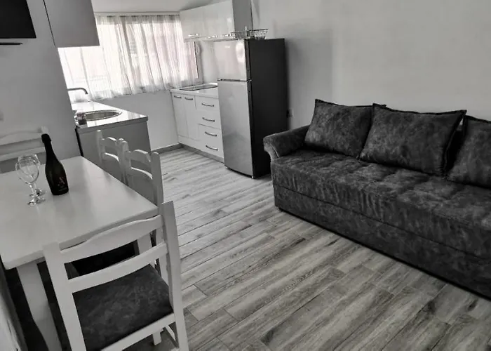 Mimoza Appartament Golem (Tirana)